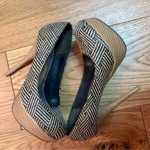Black & Beige High Heel Shoes